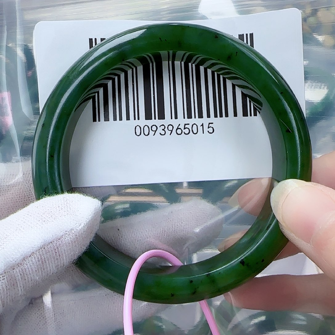 和田玉（碧玉）手镯未镶嵌61包容