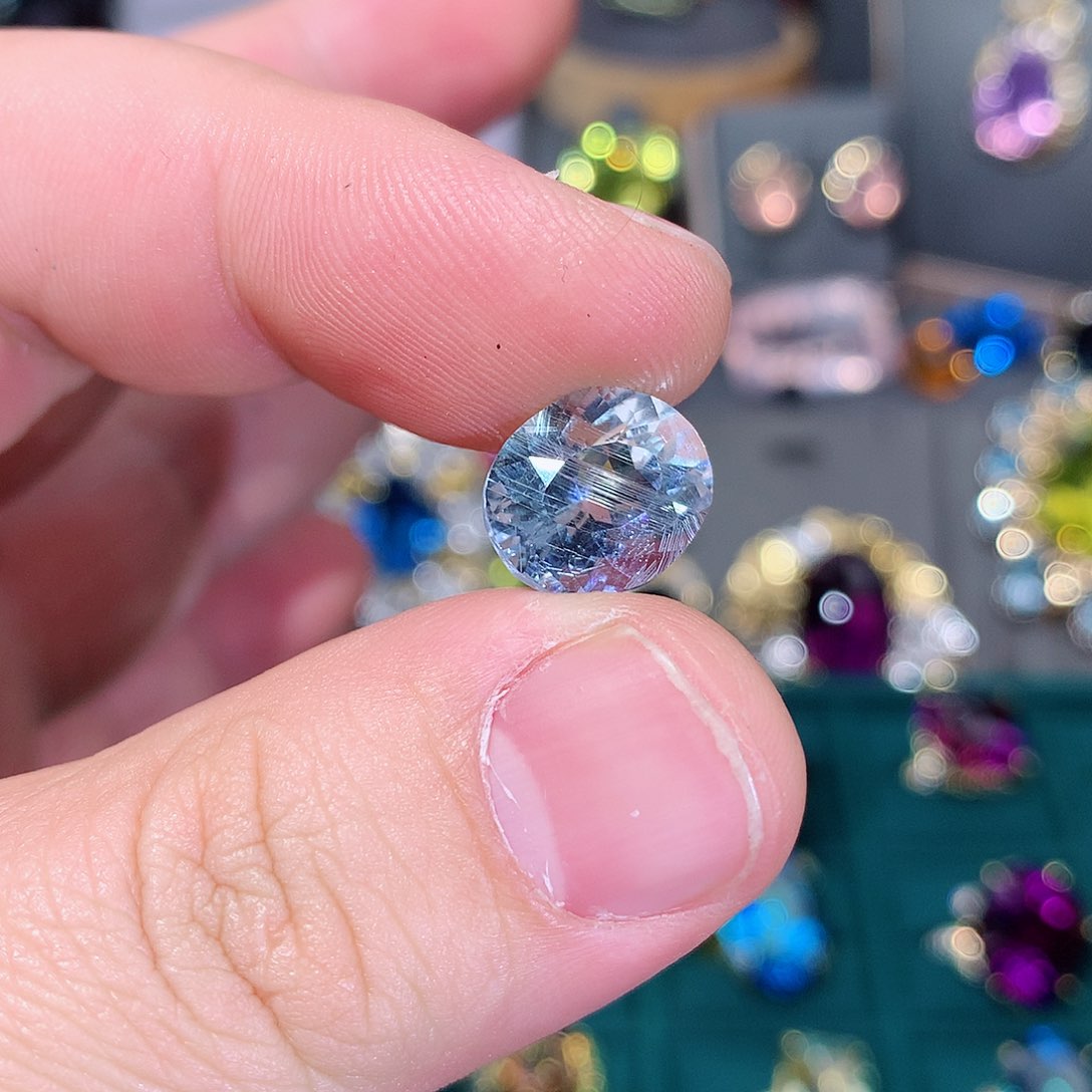 托帕石裸石未镶嵌河****凤裸石