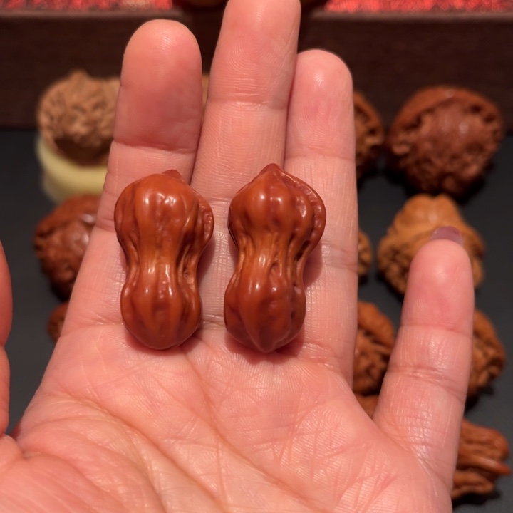 文玩核桃吊坠小花生