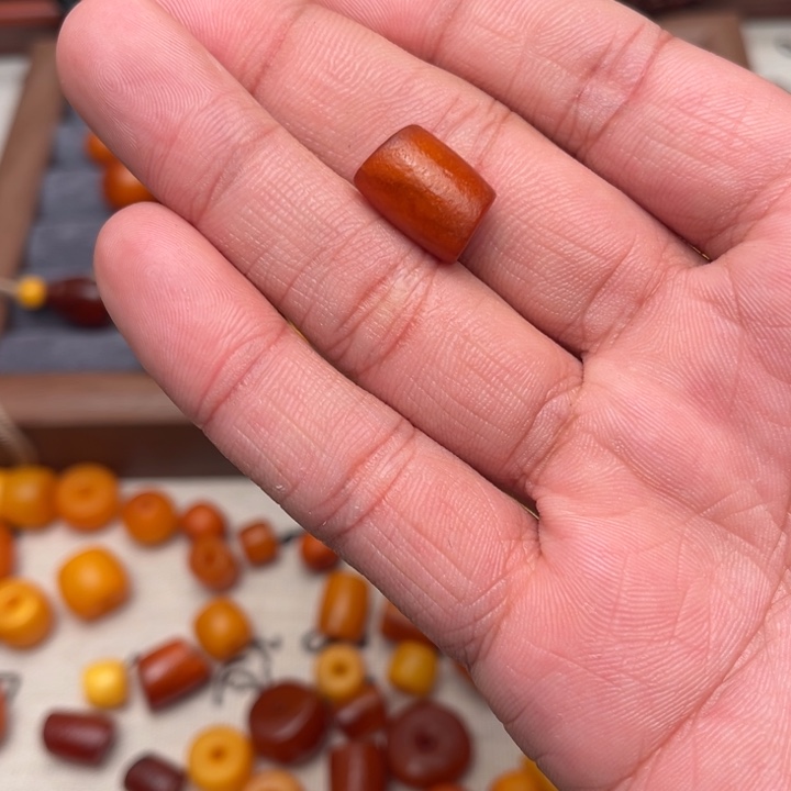 *****琥珀未镶嵌裸石蜜蜡马蹄