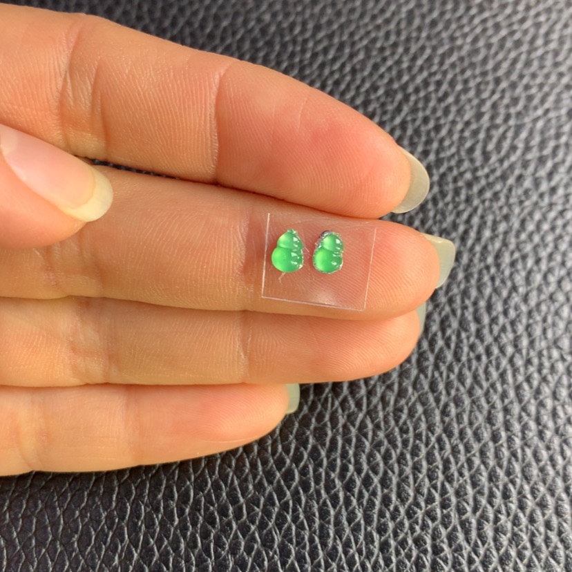 【闪购商品】翡翠吊坠(不含链)未镶嵌