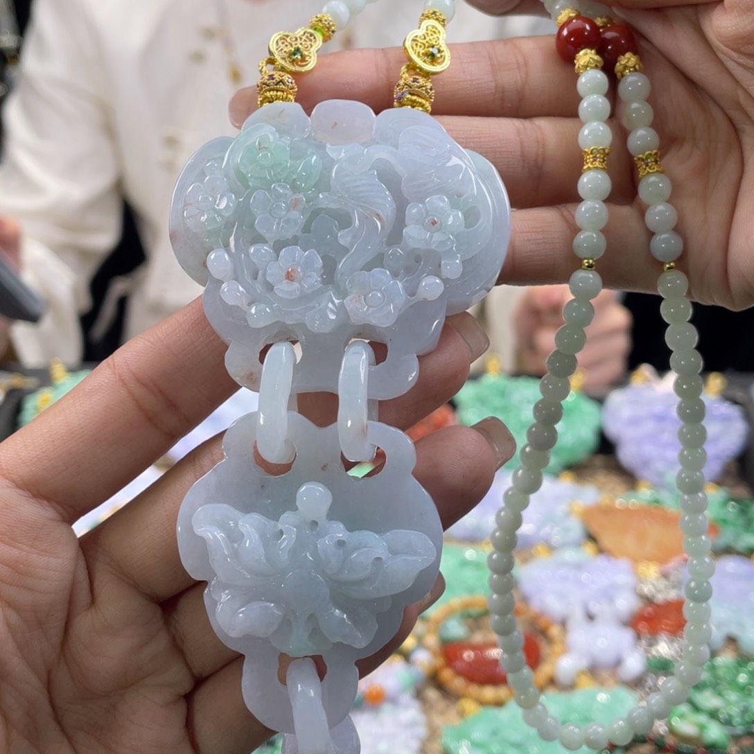 翡翠颈饰未镶嵌代编织