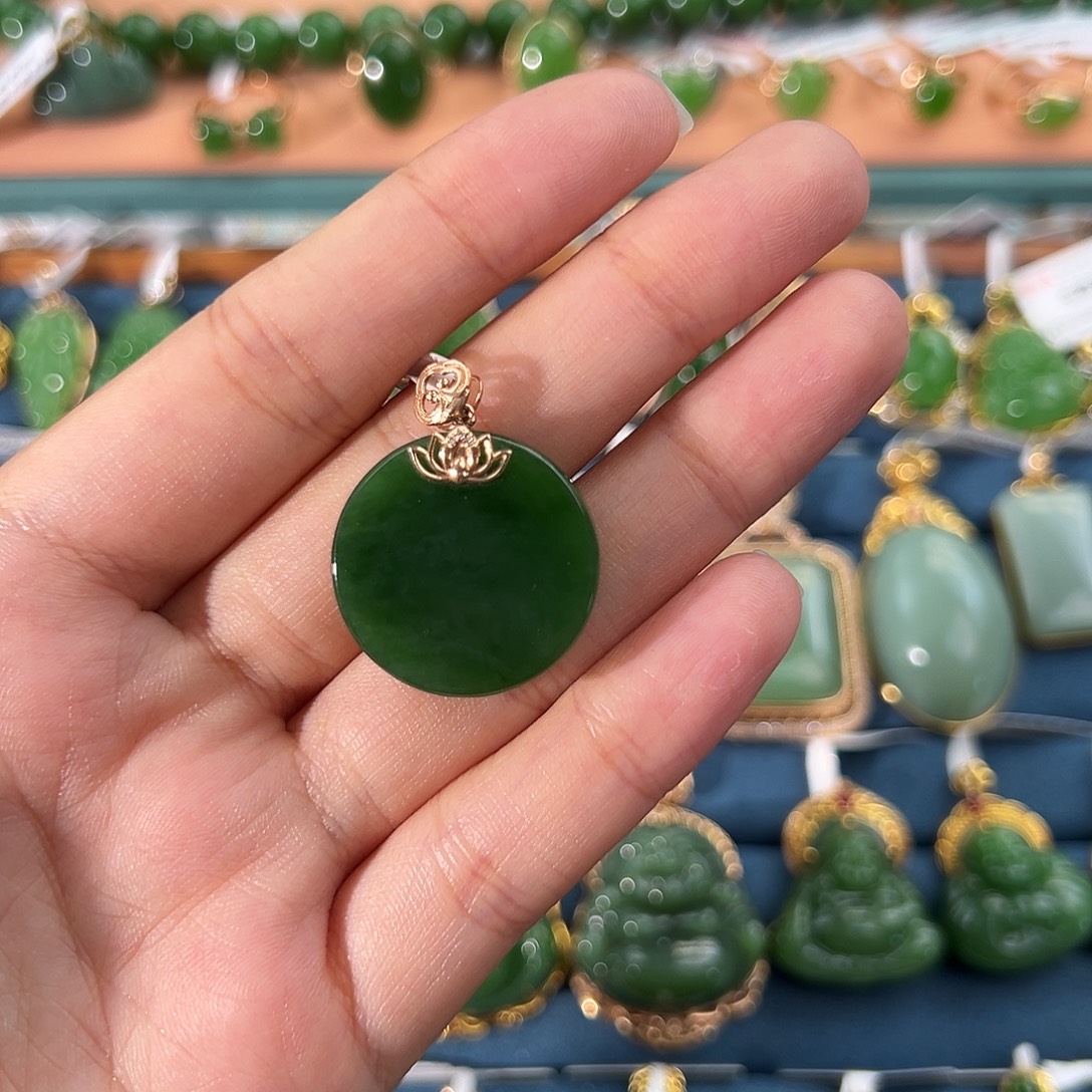 和田玉（碧玉）18K金镶嵌吊坠(不含链)圆牌22mm 