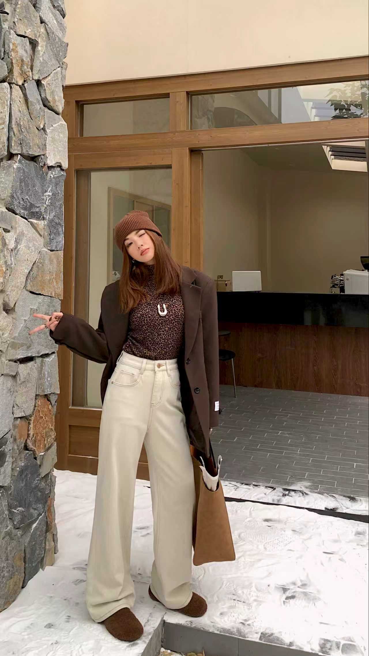 DXW米白万向弹腈丝特绒阔腿拖地裤牛仔裤女