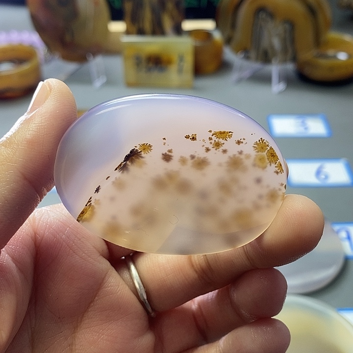 玛瑙/玉髓未镶嵌珠宝半成品70