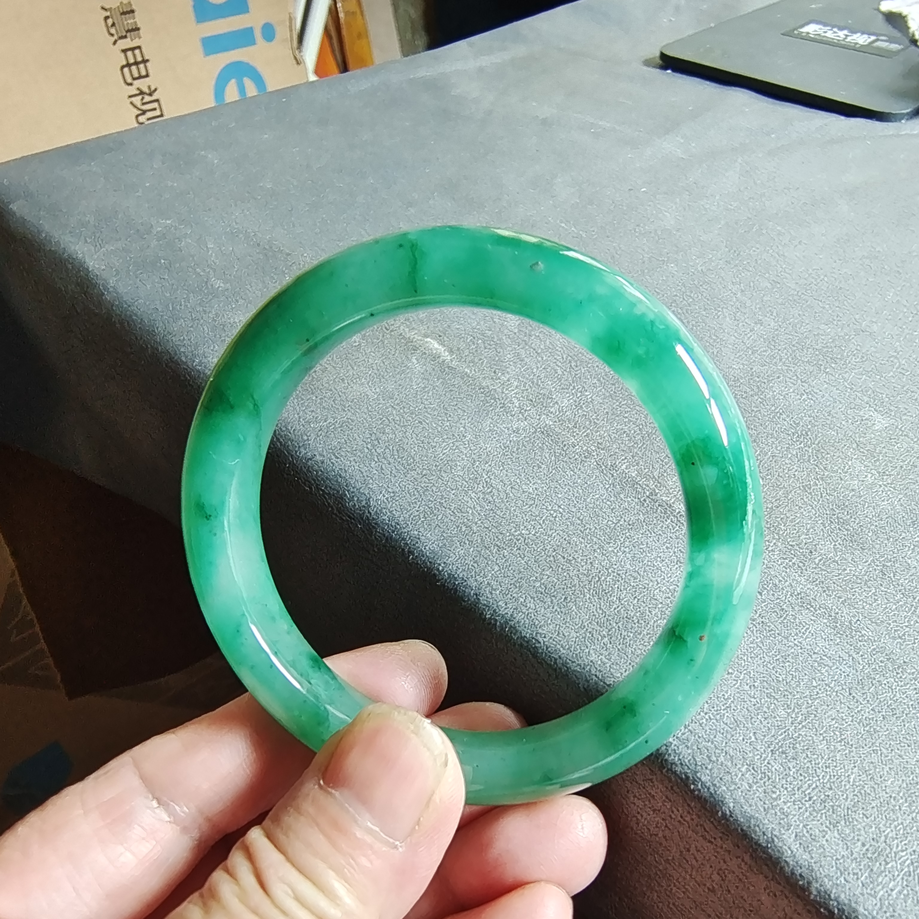 天然玉石手镯非洲翠