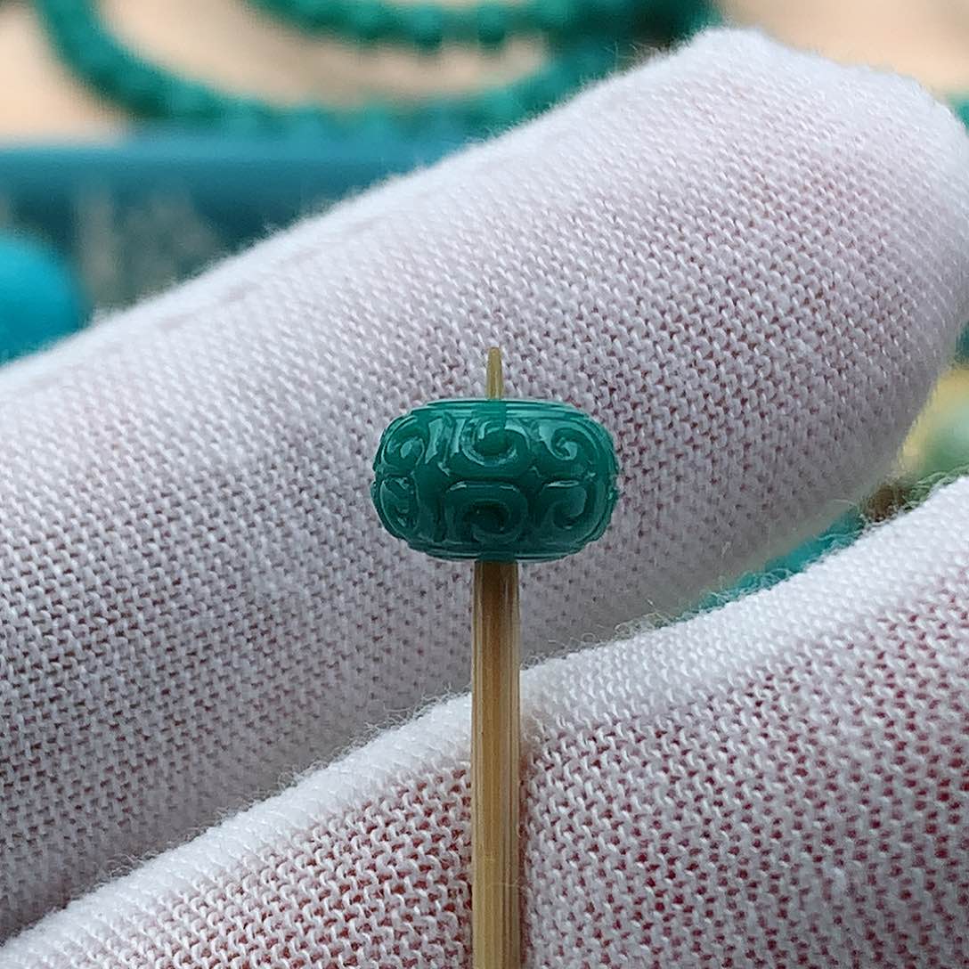 绿松石颈饰未镶嵌