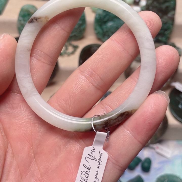 D***k未镶嵌独山玉手镯