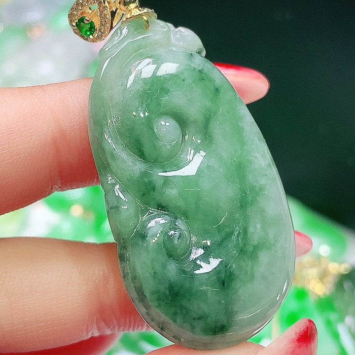 翡翠未镶嵌颈饰翡翠