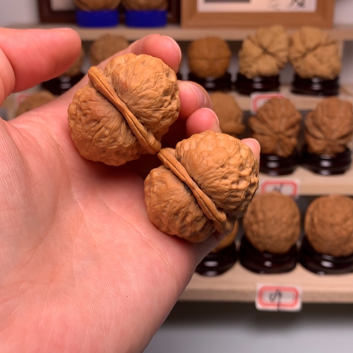 文玩核桃把件25凤眼疙瘩包37尺