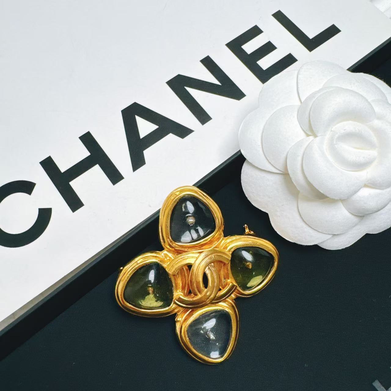 95新 Chanel/香奈儿 柚礼中古/香奈儿马卡龙四叶草胸针LZ501169