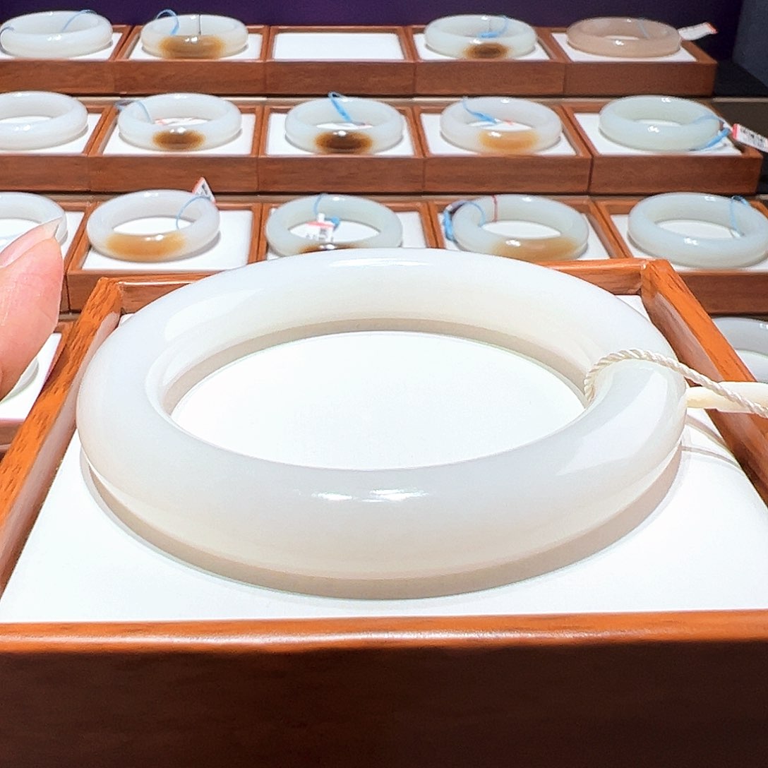 和田玉手镯57/58未镶嵌