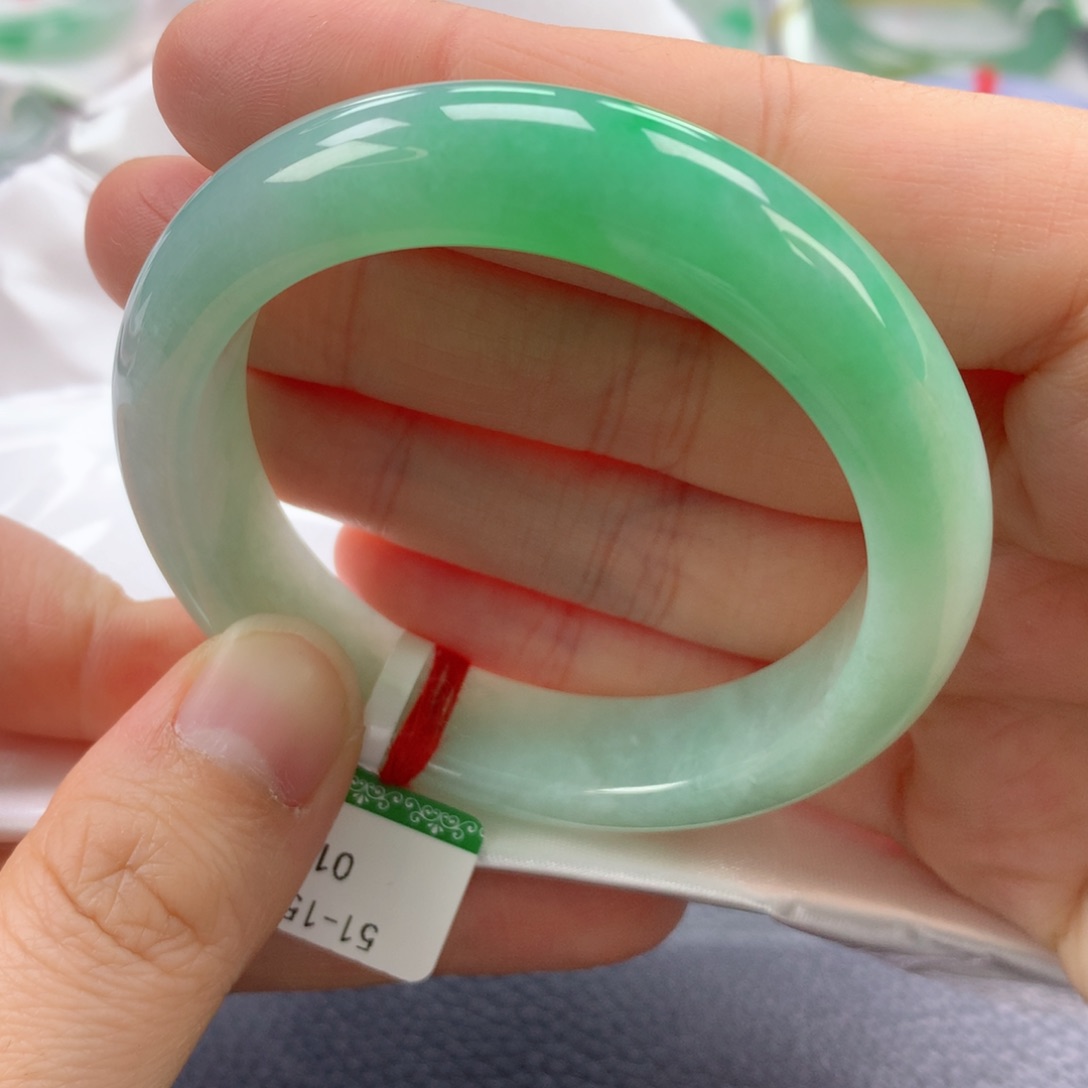 翡翠手镯未镶嵌51➕