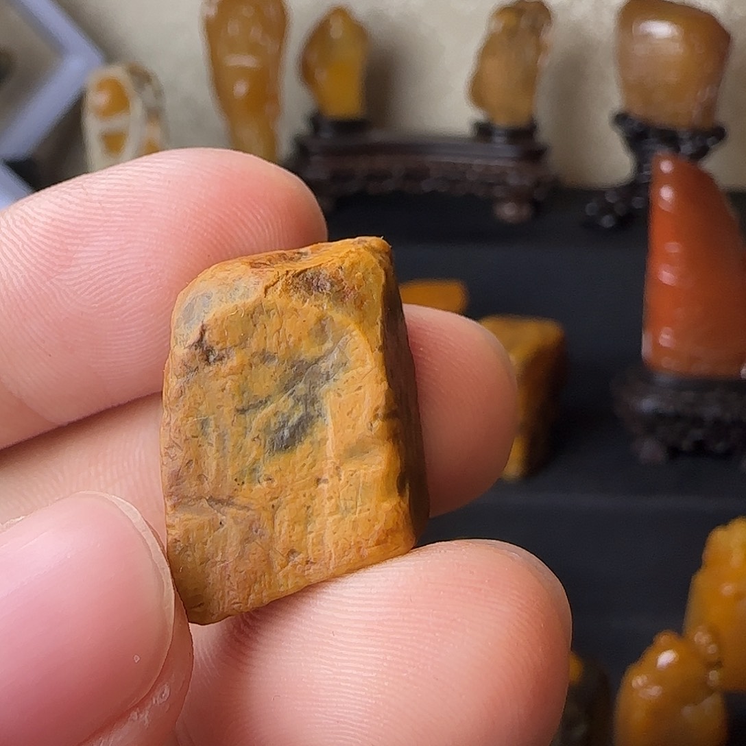 寿山石印石卢***画寿山石