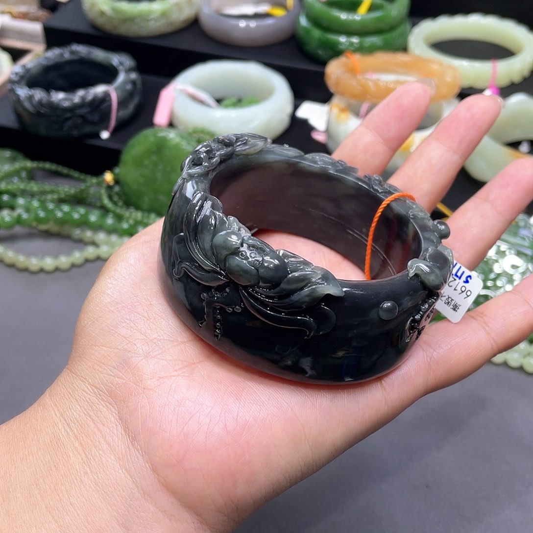 和田玉未镶嵌手镯61圈口22