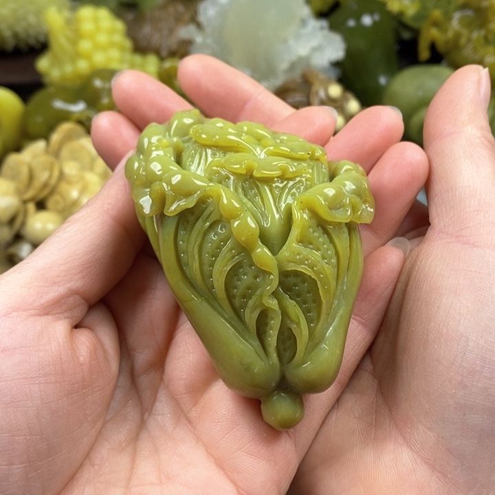 蛇纹石玉手把未镶嵌