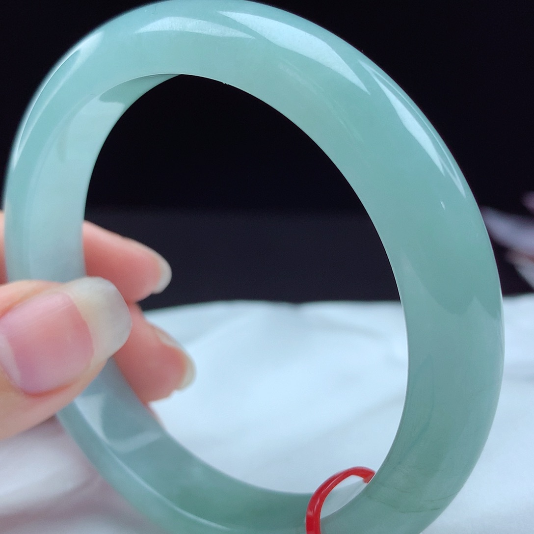 未镶嵌手镯翡翠12049，