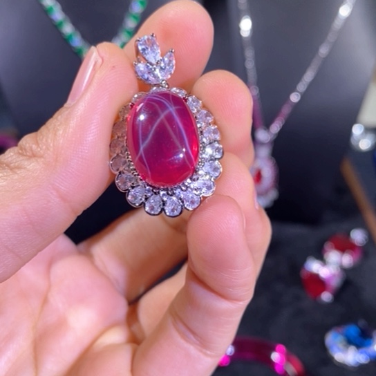 红宝石银S925镶嵌颈饰