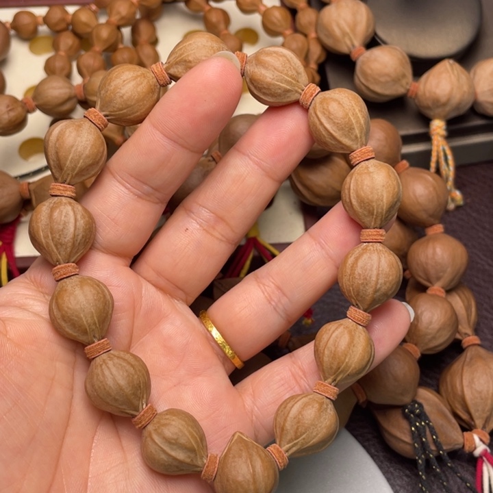 楠***橄榄核手串/手链橄榄核1.6左右