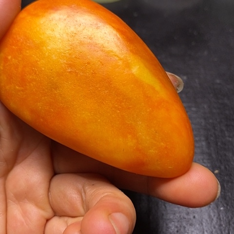 和田玉足铂镶嵌珠宝奇石