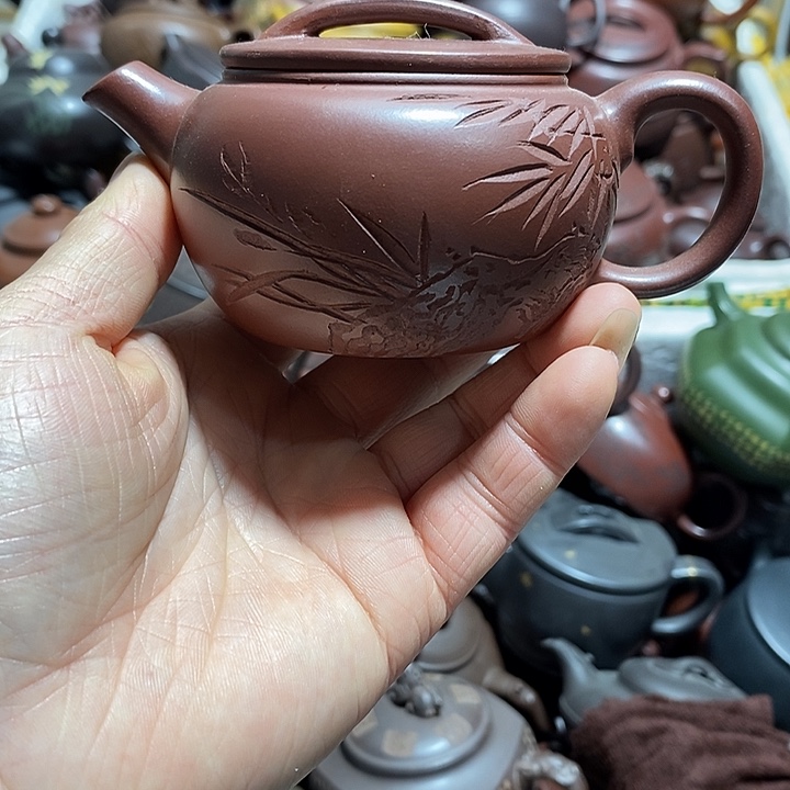 紫砂茶壶嘴裂微瑕