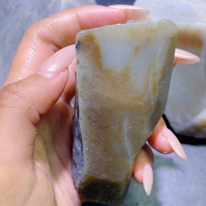 和田玉未镶嵌珠宝半成品