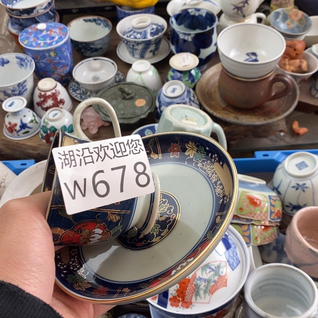 吴***歌瓷器的时候我也是醉