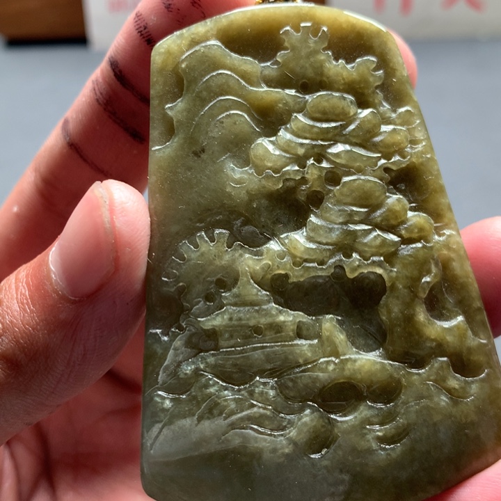 翡翠未镶嵌颈饰保真天然a货翡翠