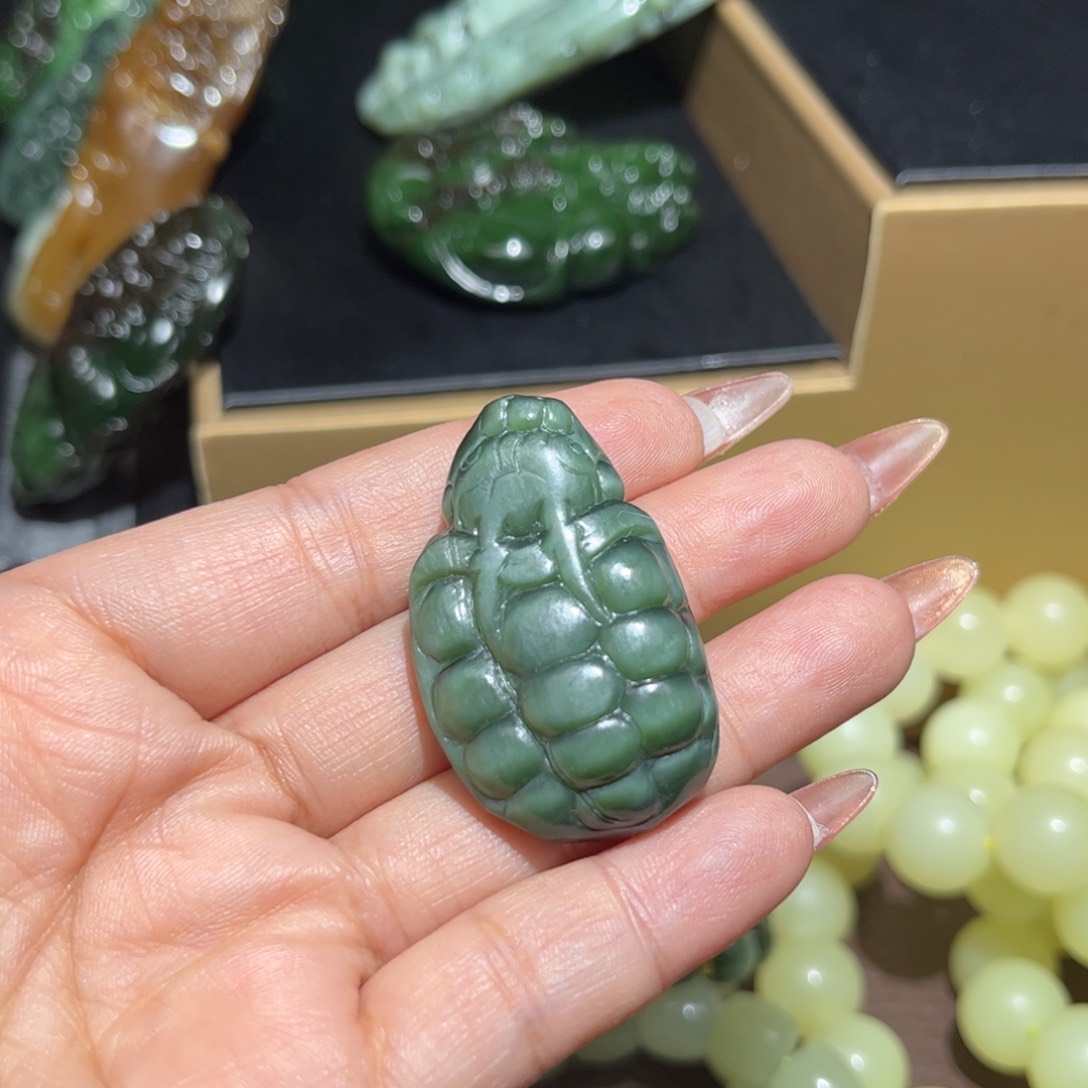 和田玉挂件未镶嵌