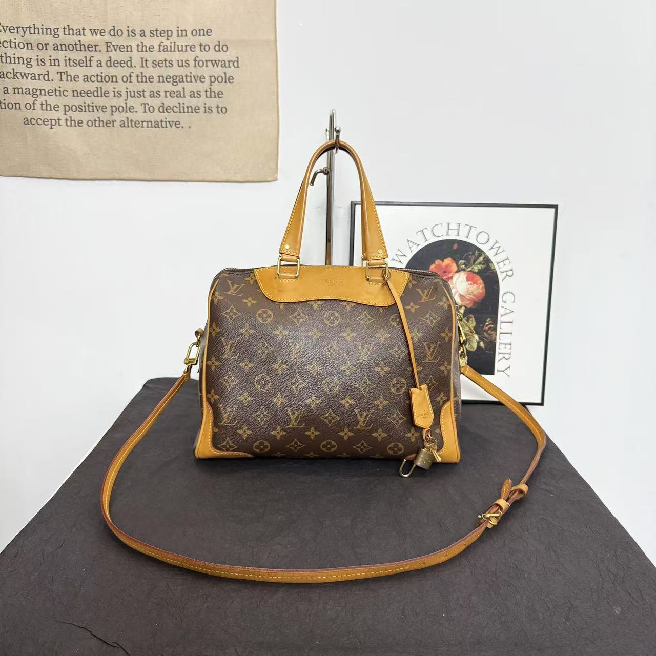 95新 LouisVuitton/路易威登 lv机场包/手提包/斜跨包/单肩包