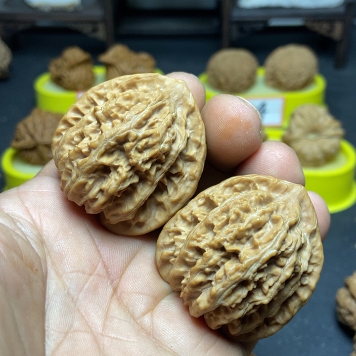 核桃盘龙虎头001