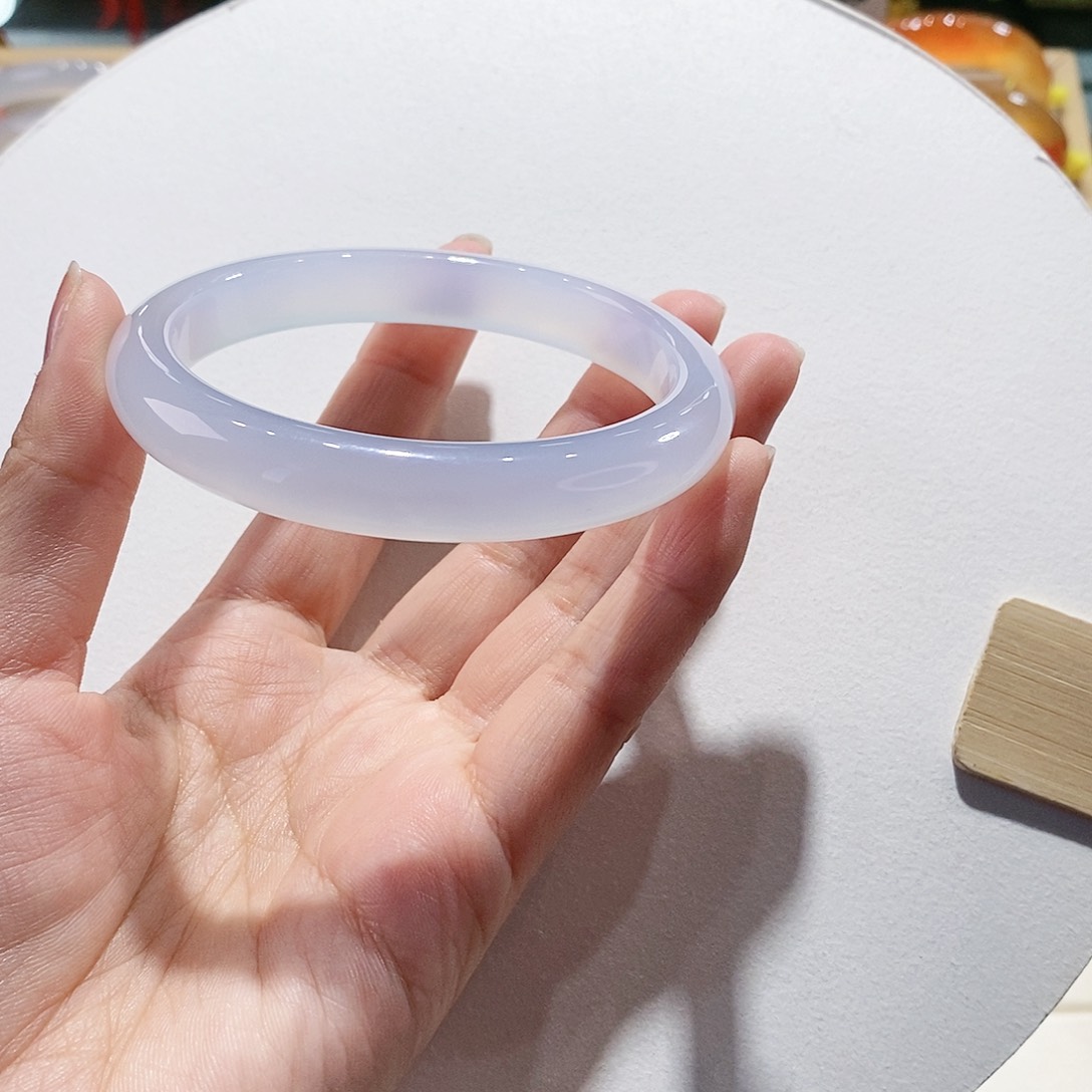 玛瑙/玉髓手镯未镶嵌62.5