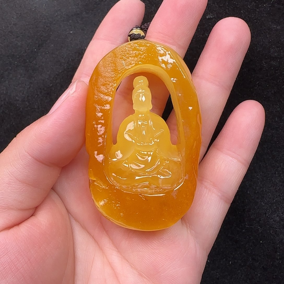 蜜蜡未镶嵌珠宝奇石