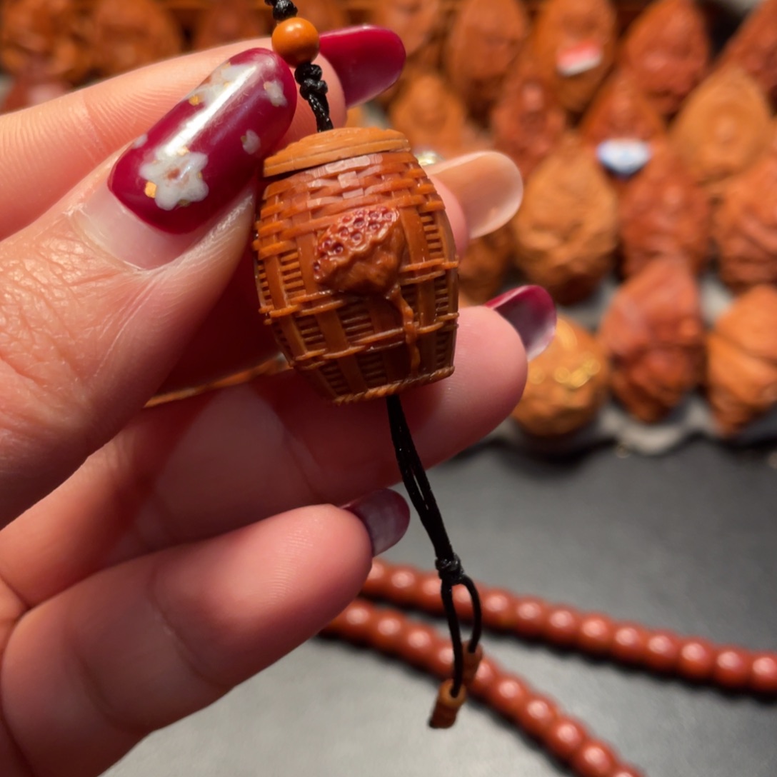 【闪购商品】手串/手链橄榄核鱼篓