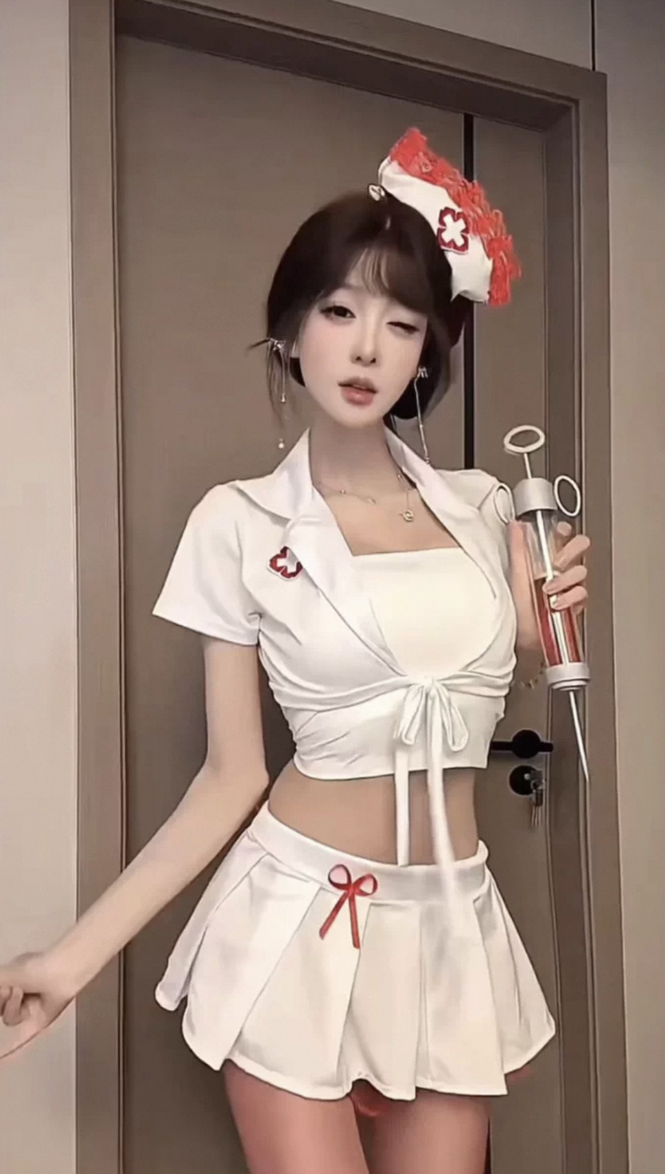 【小野奈子】纯欲小护制服美式甜心辣妹衬衫上衣俏皮感百褶裙套装