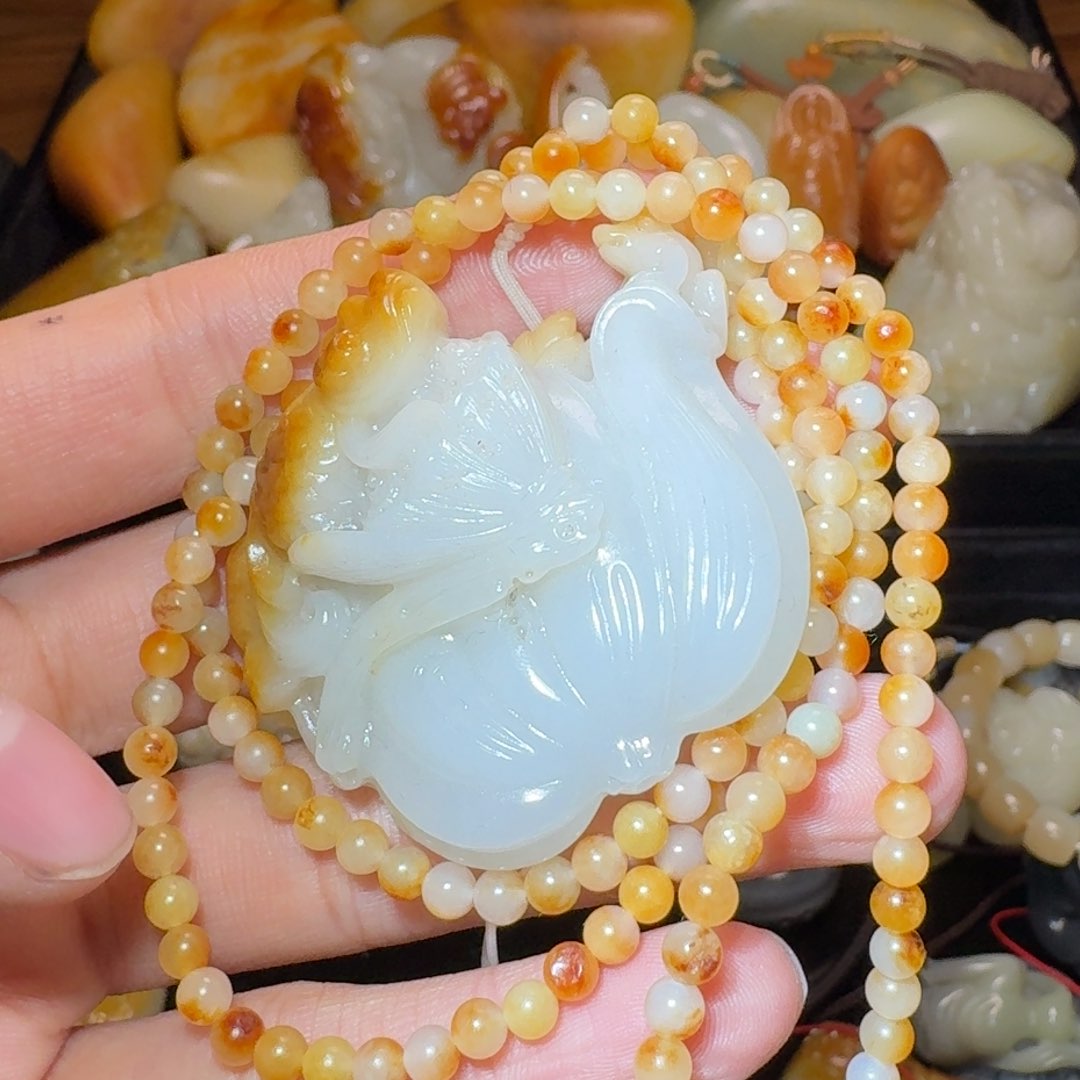 和田玉颈饰未镶嵌奋*