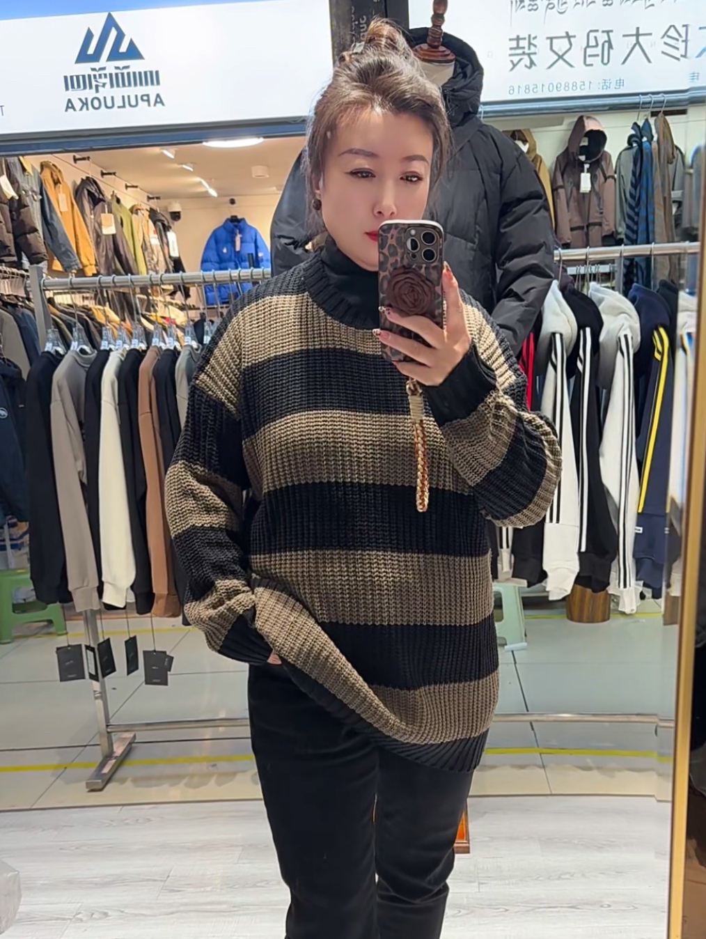 女宽松型毛针织衫毛休闲