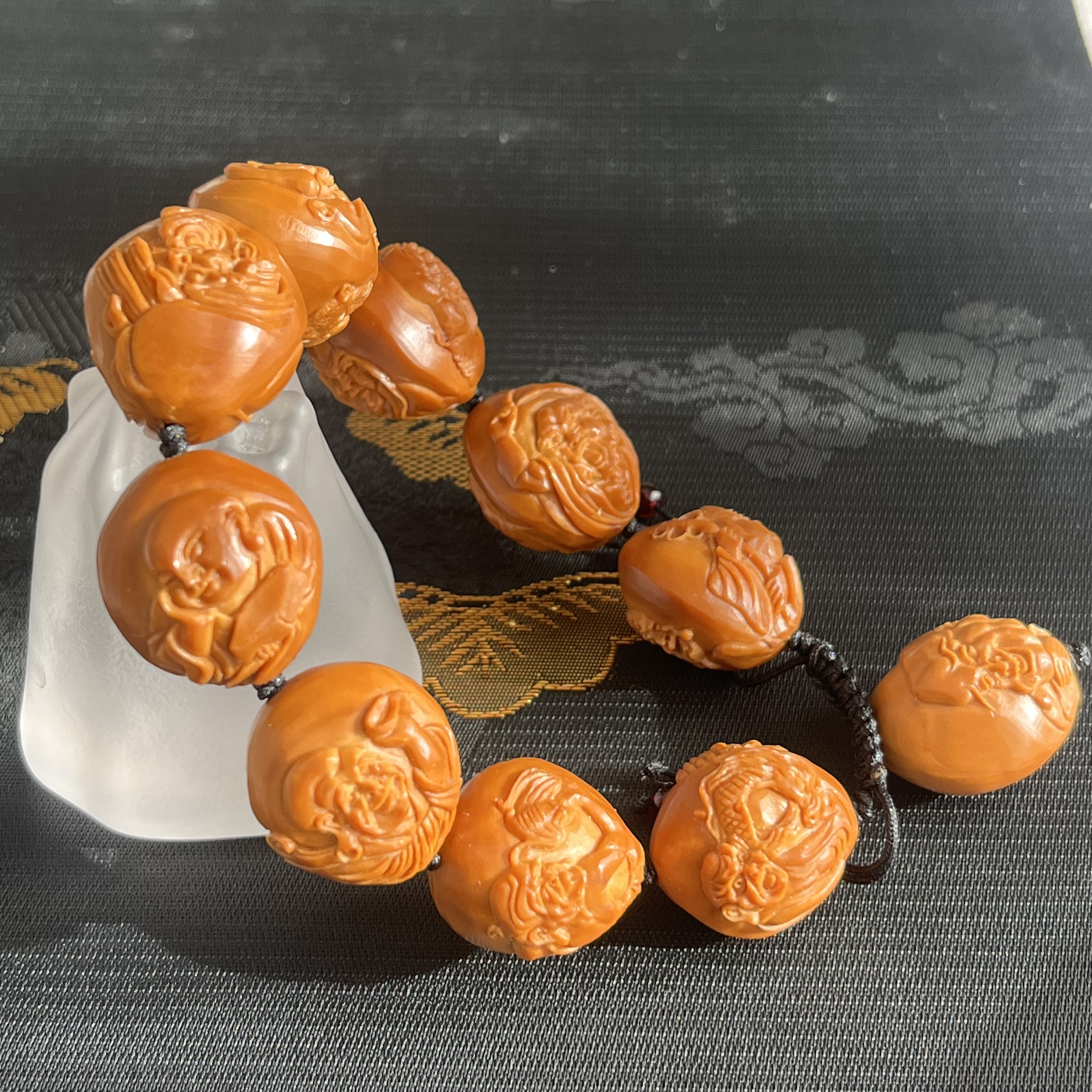 【双面十八罗汉】橄榄核雕 2.0cm大籽雕刻 手串佩戴