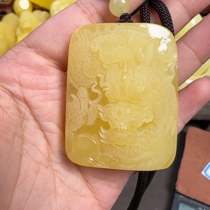 未镶嵌蜜蜡珠宝奇石