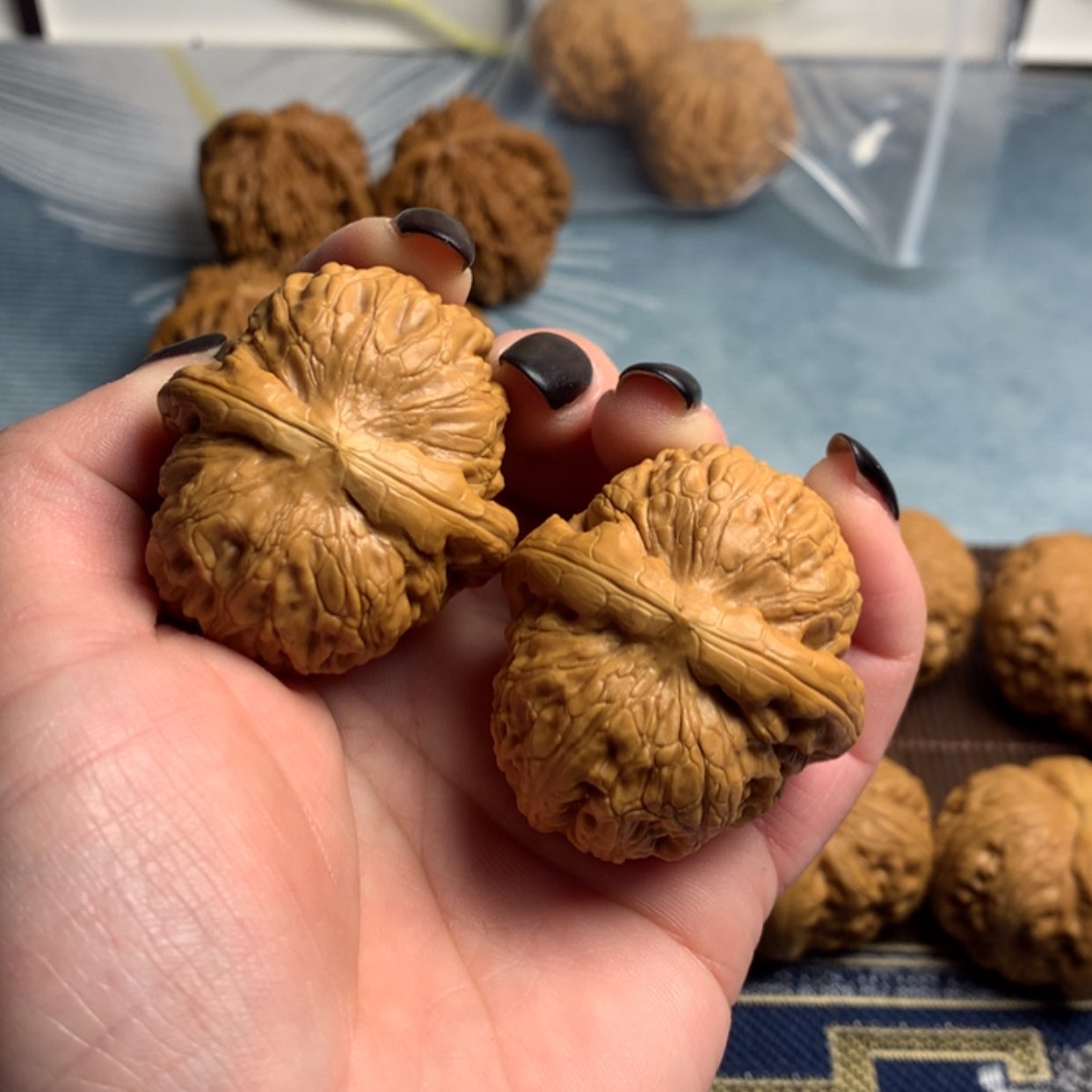 【闪购商品】文玩核桃吊坠茶**卡元宝