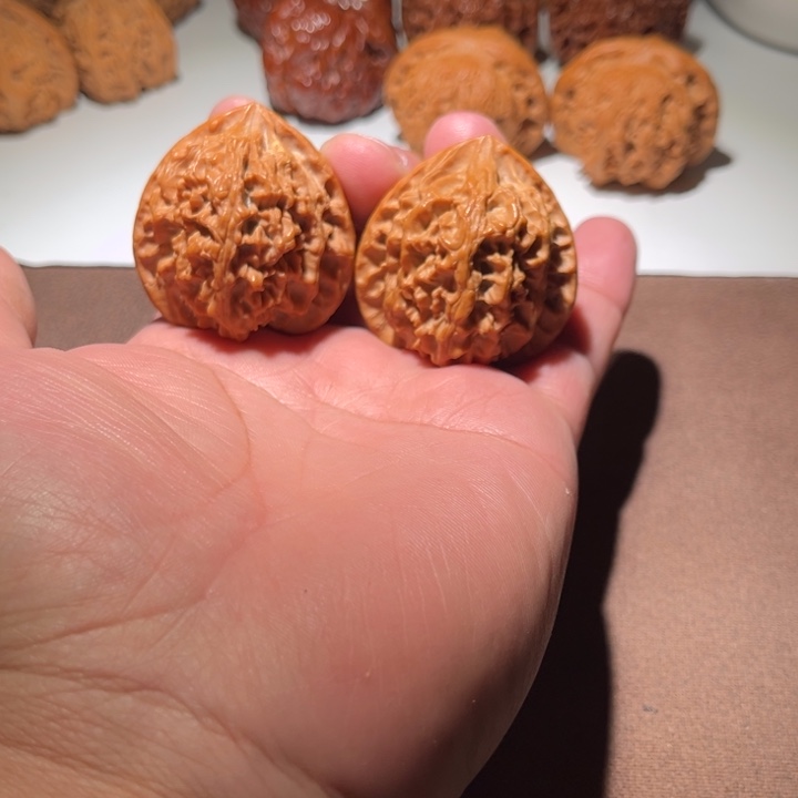 1***3精品苹果园40尺寸