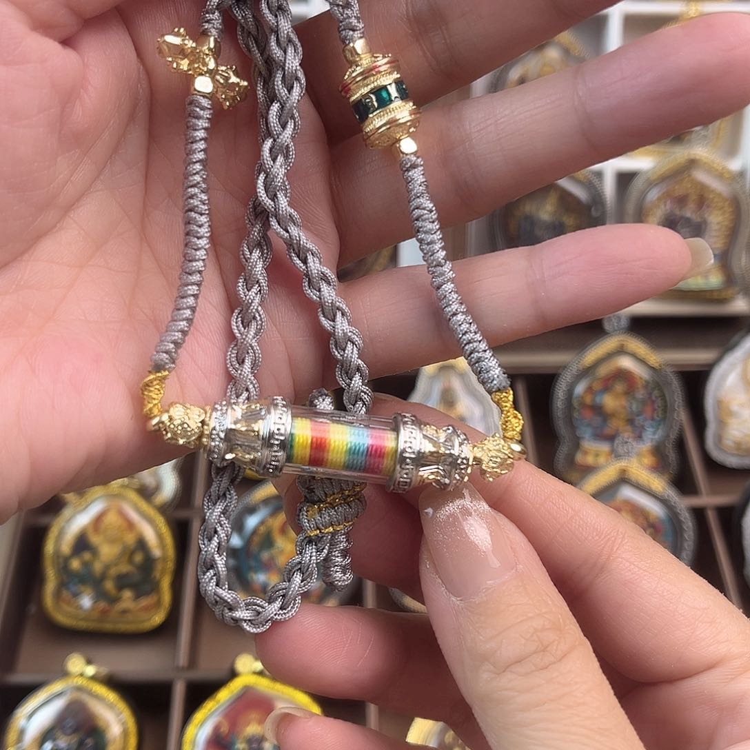 泥塑码头金刚管管大师手工