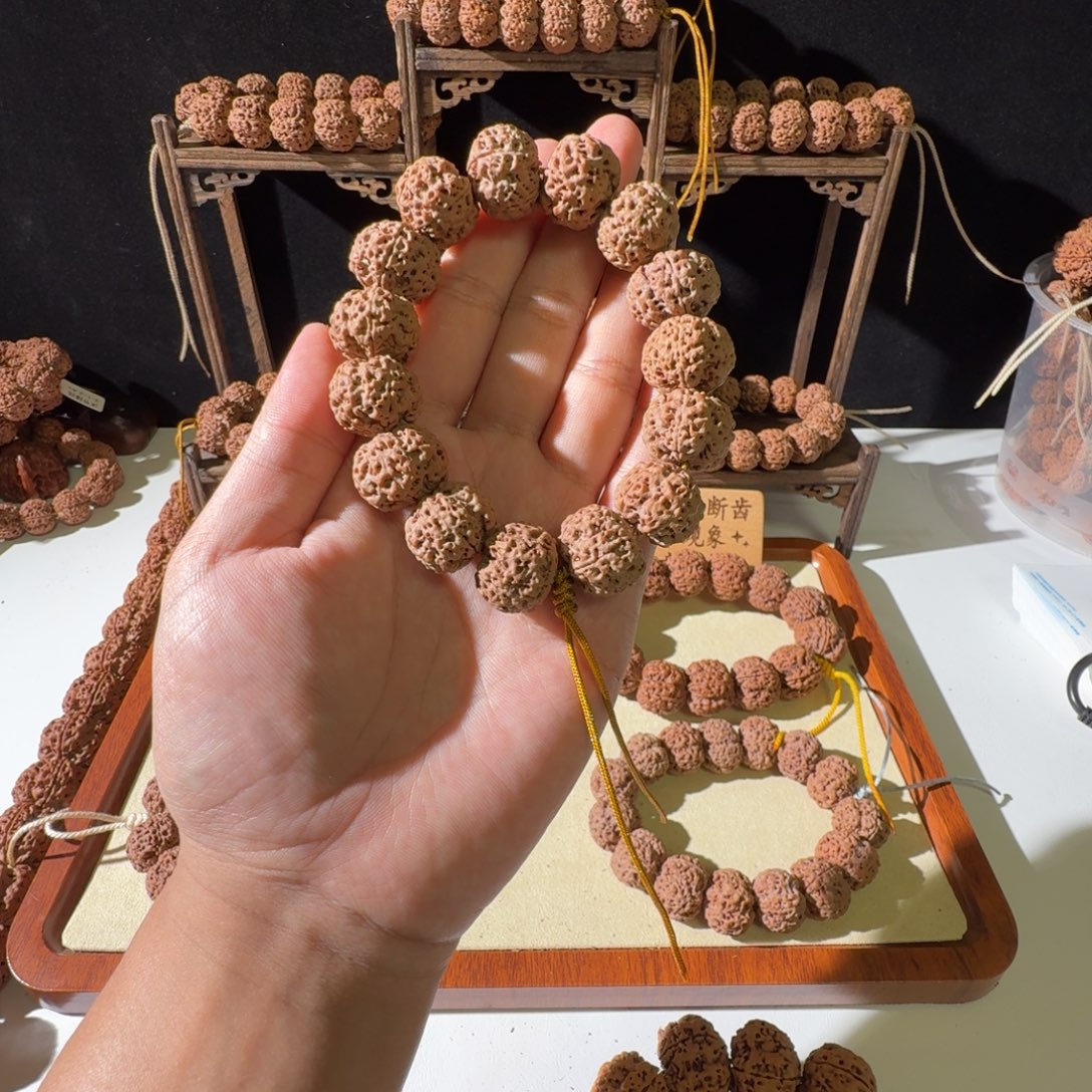 吊坠金刚菩提2.0尺寸梅花超头