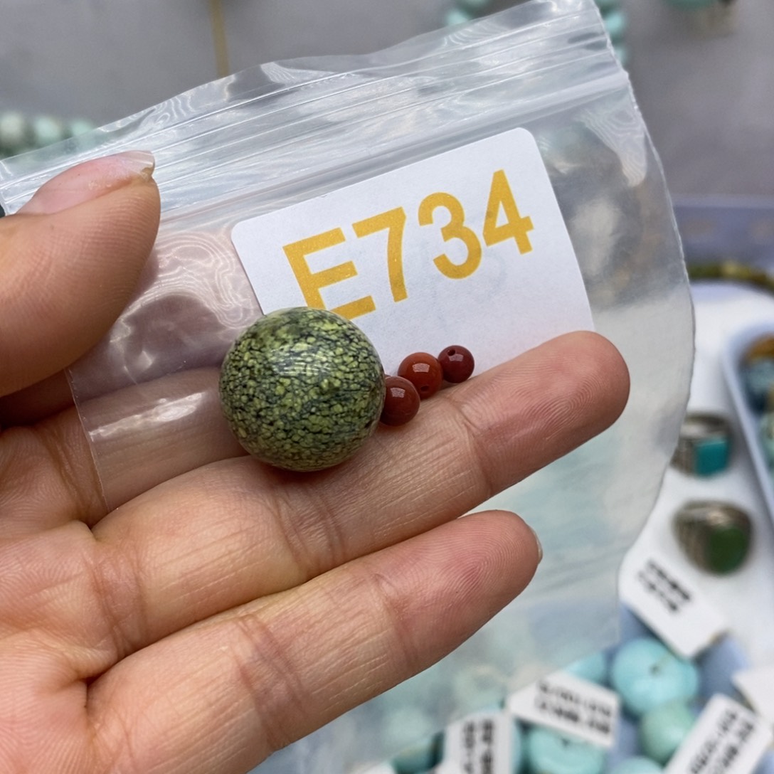 未镶嵌南红玛瑙珠宝奇石