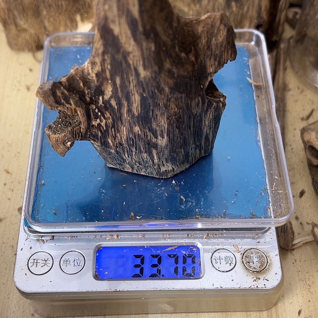 香料绿奇楠虫漏33克白棋