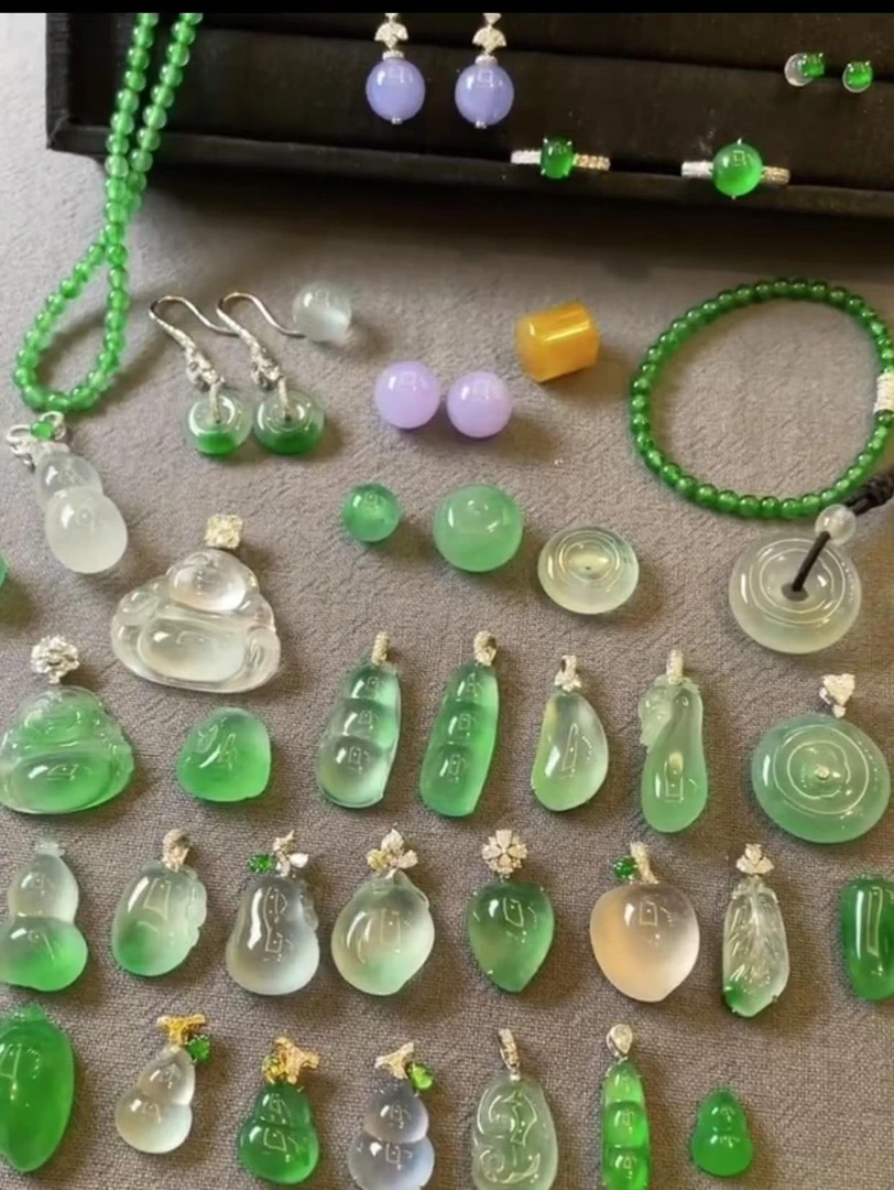 时尚精美饰品（多样性发其一）