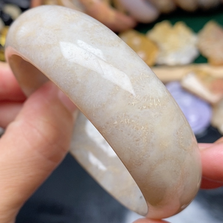 硅化珊瑚（珊瑚玉）手镯未镶嵌58.7