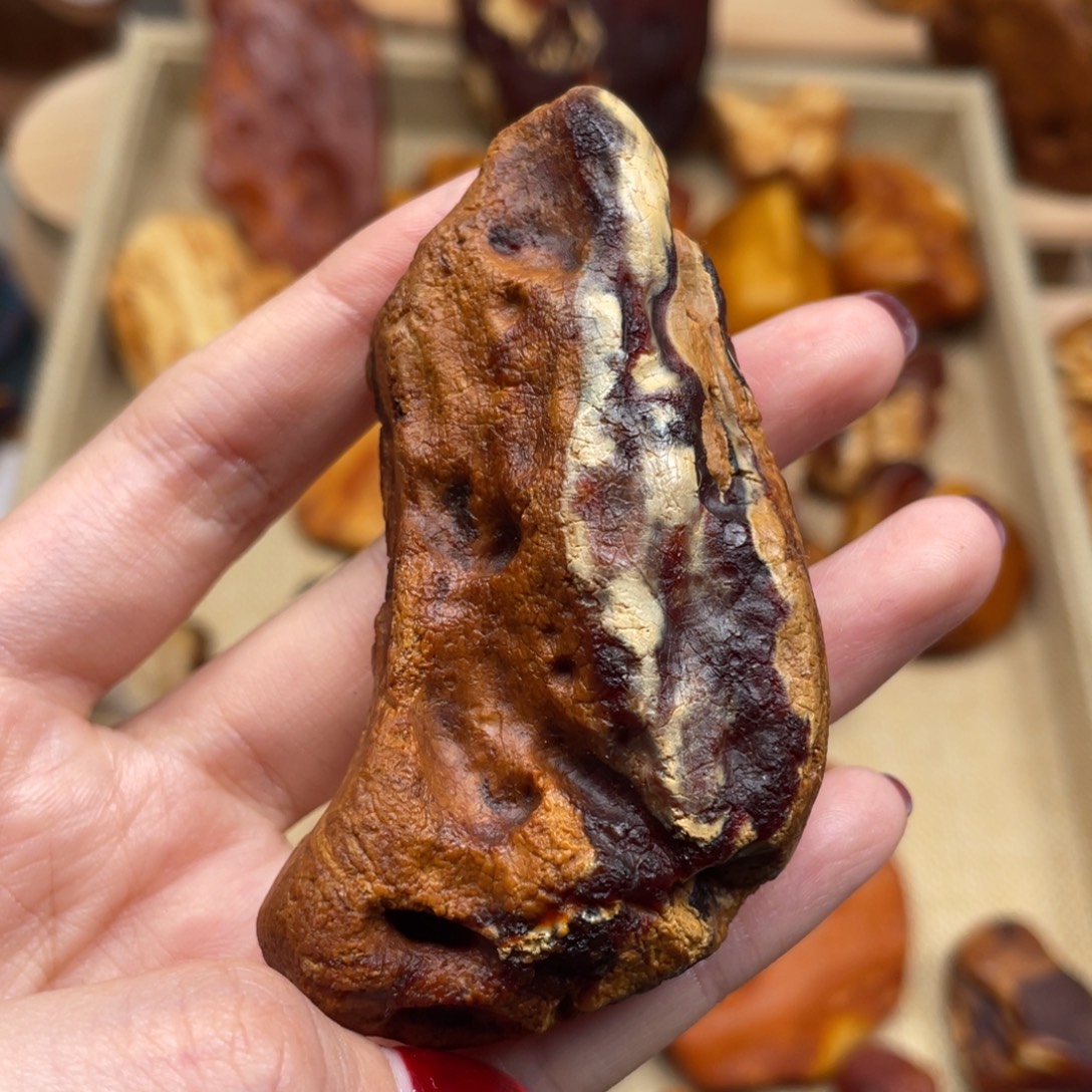 琥珀未镶嵌珠宝奇石