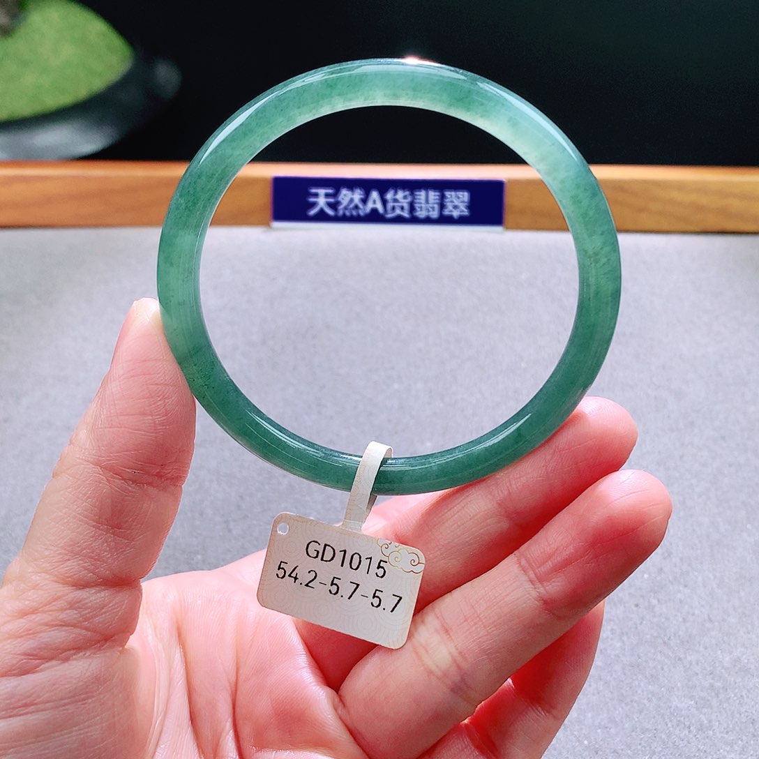 未镶嵌手镯翡翠天然翡翠手镯a货
