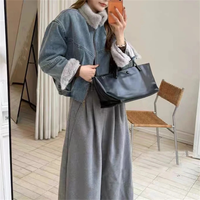 欧货加绒加厚牛仔外套女冬季短款2025新款时尚休闲毛毛拼接棉服女